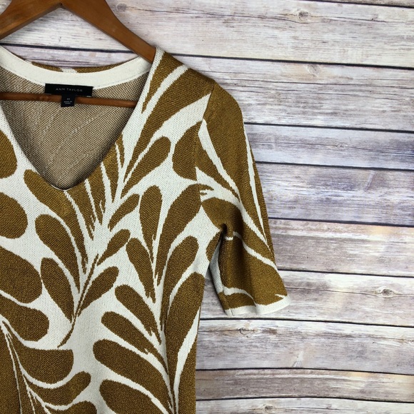 Ann Taylor | Gold Leaf Print Sweater Dress Size XS - Picture 4 of 7